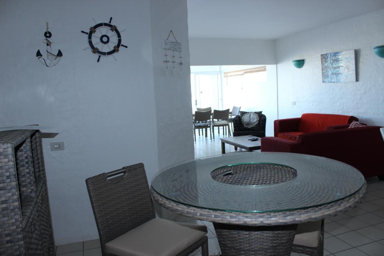 Ballito 69 Perissa Santorini Sea View, Walk To Beach -Family Only المظهر الخارجي الصورة